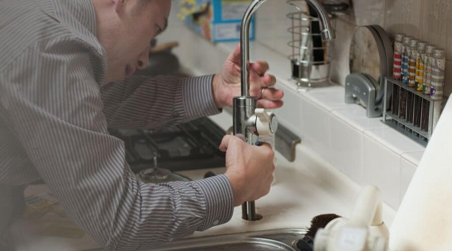 Expert burst pipe repair services in Hines, IL